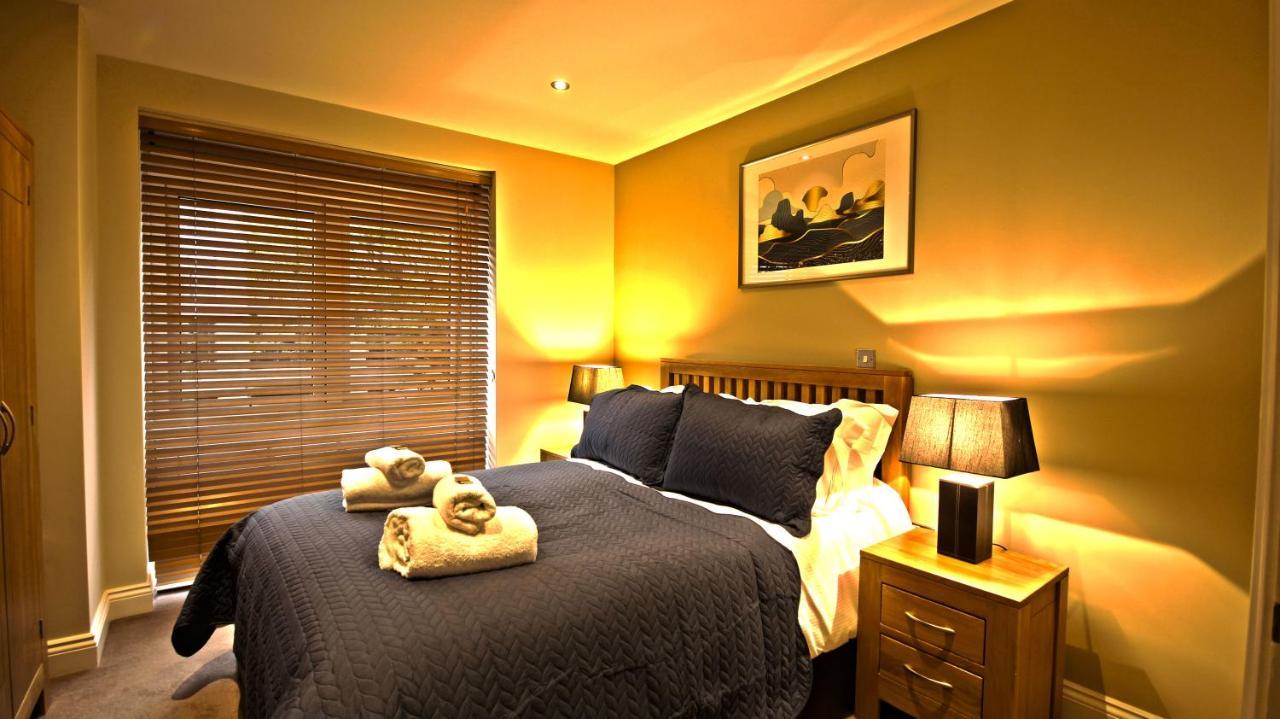 Superb City Center 1 Or 2 Bedroom Apts King Bed 南安普敦 外观 照片